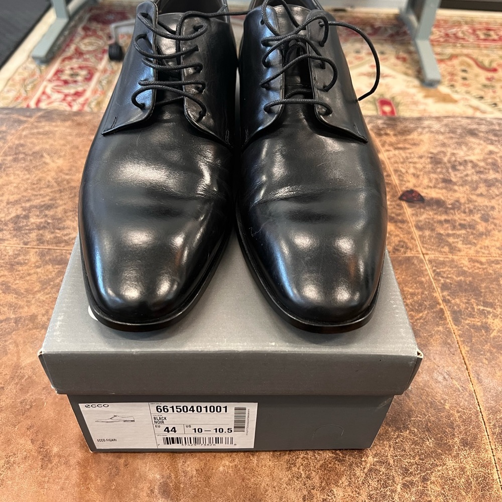Ecco Figari dress shoes never worn size 44